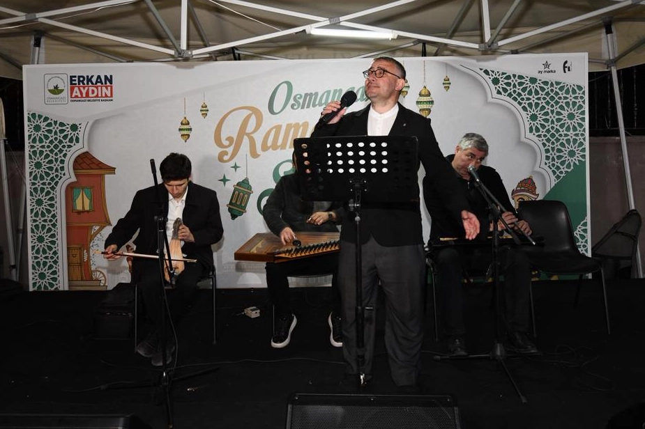 Bursa'da 'Osmangazi Sokağı' huzur veren ezgilerle yankılandı