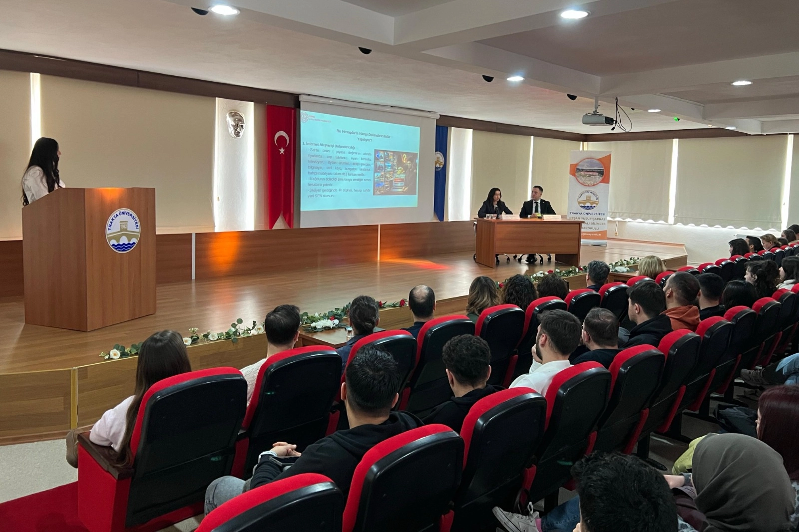 Edirne'de Keşan’da öğrencilere siber suç ve hesap kiralama uyarısı